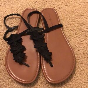 Black flower sandals